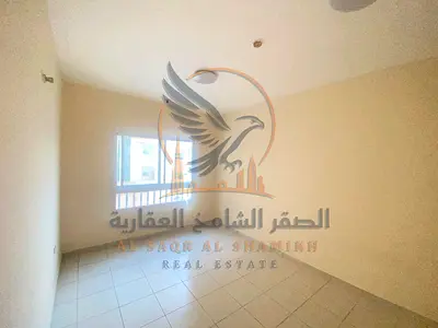 غرفة وصالة مساحة كبيرة تكييف مركزي في النعيمية