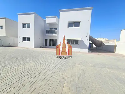 6 Bed room wardrobe conter Ac Maids room 2 Hall Majlis 2 kitchan 2 big yard 155k,,