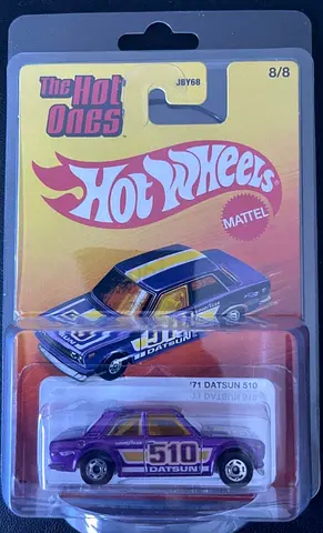 Hot wheels chase Datsun 510