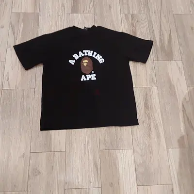 Black A Bathing Ape (BAPE) Graphic T-shirt - Medium