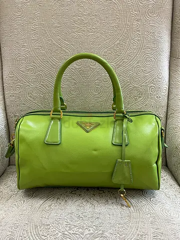 AUTHENTIC PRADA GREEN BOSTON PATENT LEATHER BAG.
