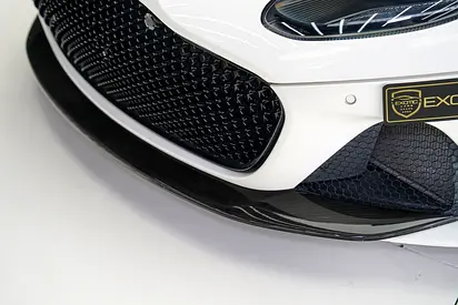 2019 Aston Martin DBS 照片 16