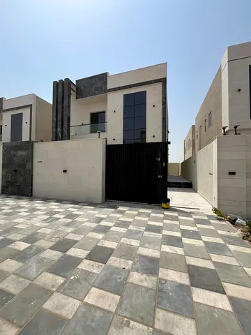 امتلك فيلا فاخرة بتشطيبات فائقة الفخامة في "الزاهية"، شاملةً رسوم التسجيل والكهرباء والماء لجميع الجنسيات.
