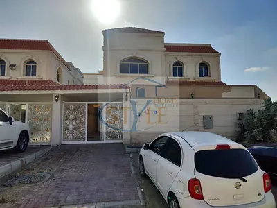 فيلا كورنر للإيجار في المويهات 2 بعجمان 5 غرف وصالة ومجلس وغرفة خادمة مساحة 5000 قدم موقع مميز سعر 139,999 درهم 4 دفعات