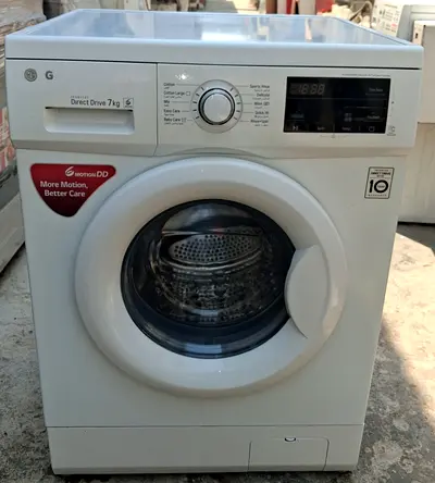 Lg  washing machine 7 kg Available