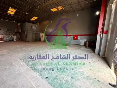 مستودع للإيجار بالصناعية 5 بمساحة 4400 قدم مربع مع مكتب، موقع مميز ومناسب لجميع الأنشطة التجارية والصناعية