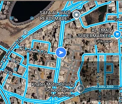 أرض سكني تجاري زاوية للبيع في ليوارة 1 عجمان على شارع الشيخ عبدالله بن راشد النعيمي، تصريح أرضي + 4، موقع استثماري مميز بالقرب من شارع عقبة بن نافع وم