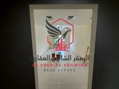 ثلاث غرف وصالة مع باركن مجانا غرف ماستر خزائن حائط ثاني ساكن جيم ومسبح مجانا كيدز اريا تاور عائلي قريب من مخرج دبي