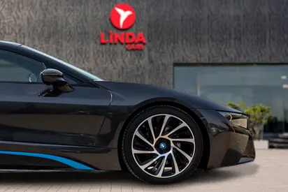 2016 BMW I8 — фото 10