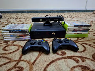 Xbox 360 Console Bundle with Kinect, 2 Controllers and 13 Games