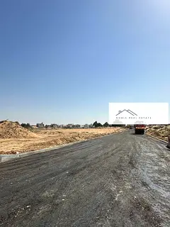Villa land in Sheikh Zayed Road