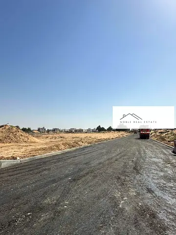 Villa land in Sheikh Zayed Road