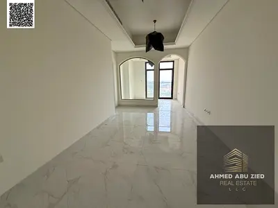 اشيك وافخم شقة مع شهر مجاني _مسبح _جيم _اول ساكن تتكون من ثلاث غرف نوم _صالة ومجلس _مطبخ مجهز _3 حمام _صيانة كاملة علي المالك _قريب من مستشفي السعودي