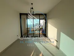 A room and a hall with a private roof for the farmer - the first resident