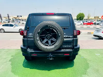 2013 Toyota FJ CRUISER — миниатюра 4