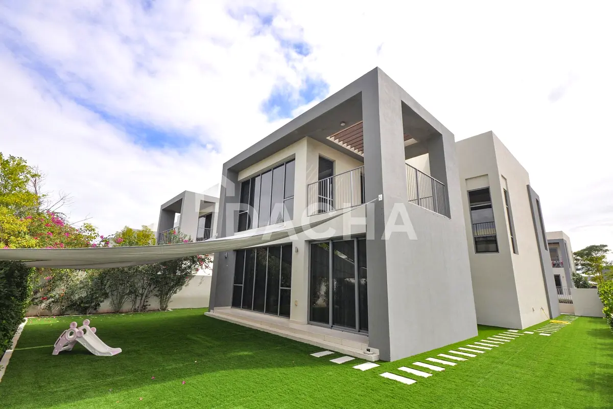 Corner 4BR Villa | Type E3 | Vacant in August