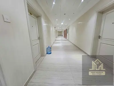 AC FREE 6 CHEQUES INSTALMENTS/3BHK AVAILABLE FRONT OF SAUDI MOSQUE