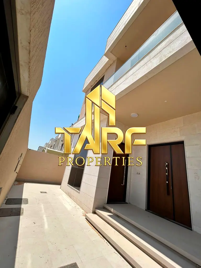 Luxury Villa for Sale Near Service Street | Prime Location & Modern Design