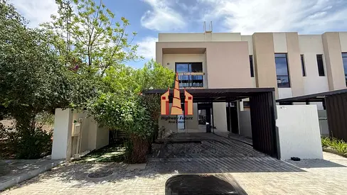 Elegant 4bhk Townhouse with Maidroom + wardrobes in Nsama