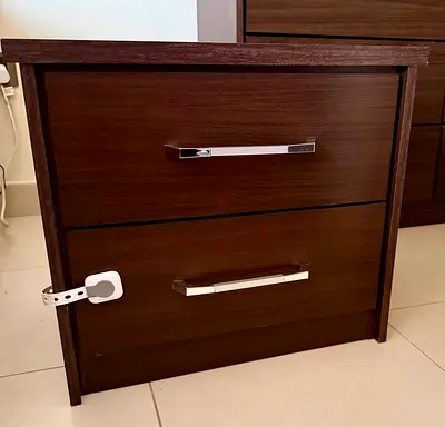 Dark Wood king size bed + 2 Bedside Tables + dresser with mirror