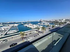 NO COMMISSION | Direct from Owner | BRAND NEW 3BR YACHT& SEA FACING