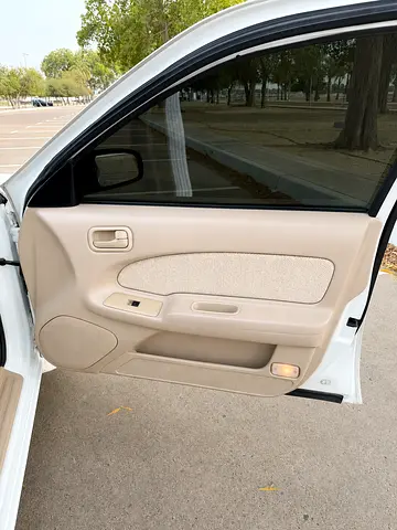 1998 Nissan MAXIMA 照片 10