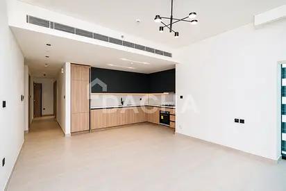 Brand New | Walk In Shower | Metro | Furnished