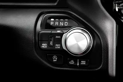 صورة 10 لـ 2023 RAM 1500