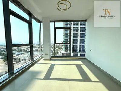 SPACIOUS 2 BHK | LAUNDRY ROOM | NEAR MALL & EXIT
