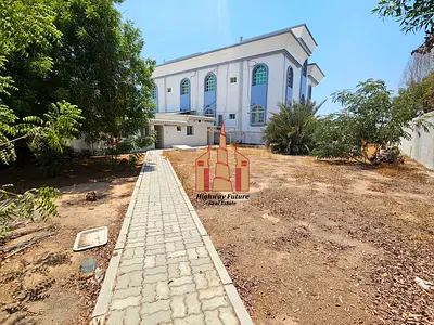 4 Bed room 2 Hall Majlis Maids room big gardan laundry room Balcony For gcc local