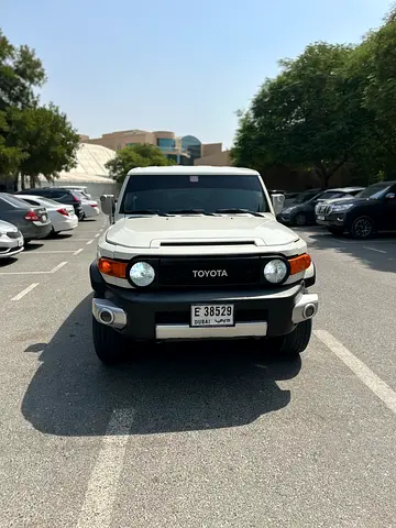 2015 Toyota FJ CRUISER — фото 3
