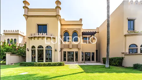 Beautiful Location | Light-Filled | Sea View
