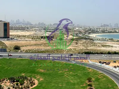 غرفتين وصاله الممزر التعاون علي مخرج دبي مع باركينج ومسبح وجيم مجاني اتنين بلكونه خزائن بالحائط تشطيب حديث