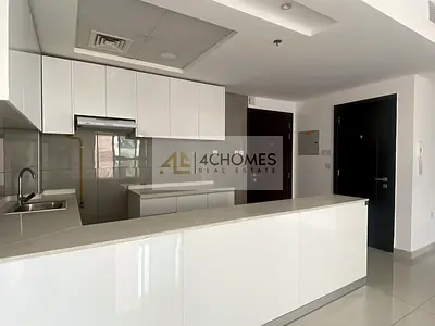 Spacious Bright 2 BR Close to Gardens Metro Vacant