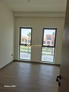 Close to Park and Central Hub | Single Row | Multiple Options Available