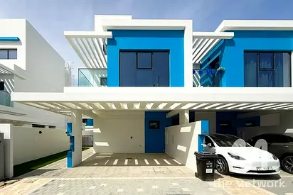 Corner Unit | Close to Park | G+2