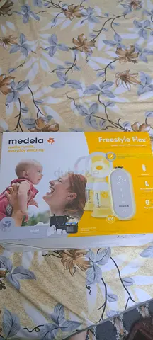 Medela Freestyle Flex Double Electric Breast Pump - Like New