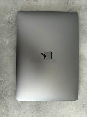 Apple MacBook Air (Space Gray) - Cracked Screen - Great Performance