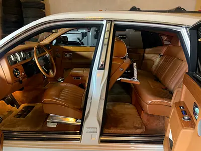 2011 ROLLS-ROYCE PHANTOM — миниатюра 11