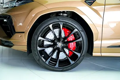2023 Lamborghini URUS 缩略图 6