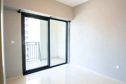 VACANT! Negotiable Price! Perfect Unit