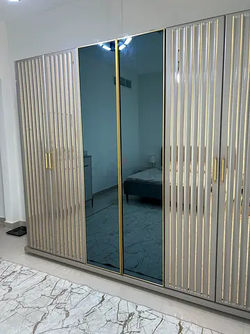 Large Turkish 6-Door Mirrored Wardrobe with Gold Handles260x265x65 plus Premium Turkish Console (2-D