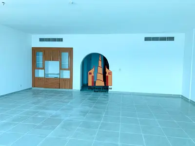 Spacious 3bedroom hall with balcony wardrobes maid room parking