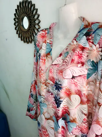 Comfortable floral long abaya/kaftan, lightweight and gently worn