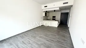 Fitted Curtains | Chiller Free | Vacant Now