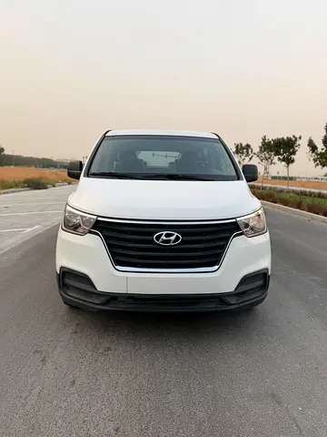 Hyundai H1 2020 GCC Specs - Reliable 9-Seater Passenger Van