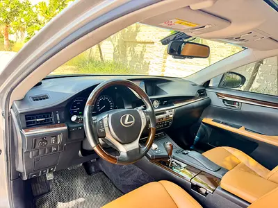 صورة 6 لـ 2013 Lexus ES-SERIES