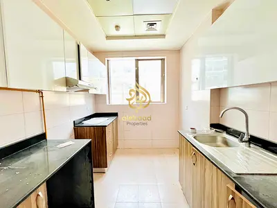 Specious 1BHK apartment with bolcony very prime location just in 55k in warsan 4