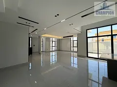4 BR Villa in Al Aweer with Private Parking
