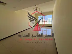 3BR apartment for annual rent in Al Mahatta with free parking and balcony. Prime location near shops